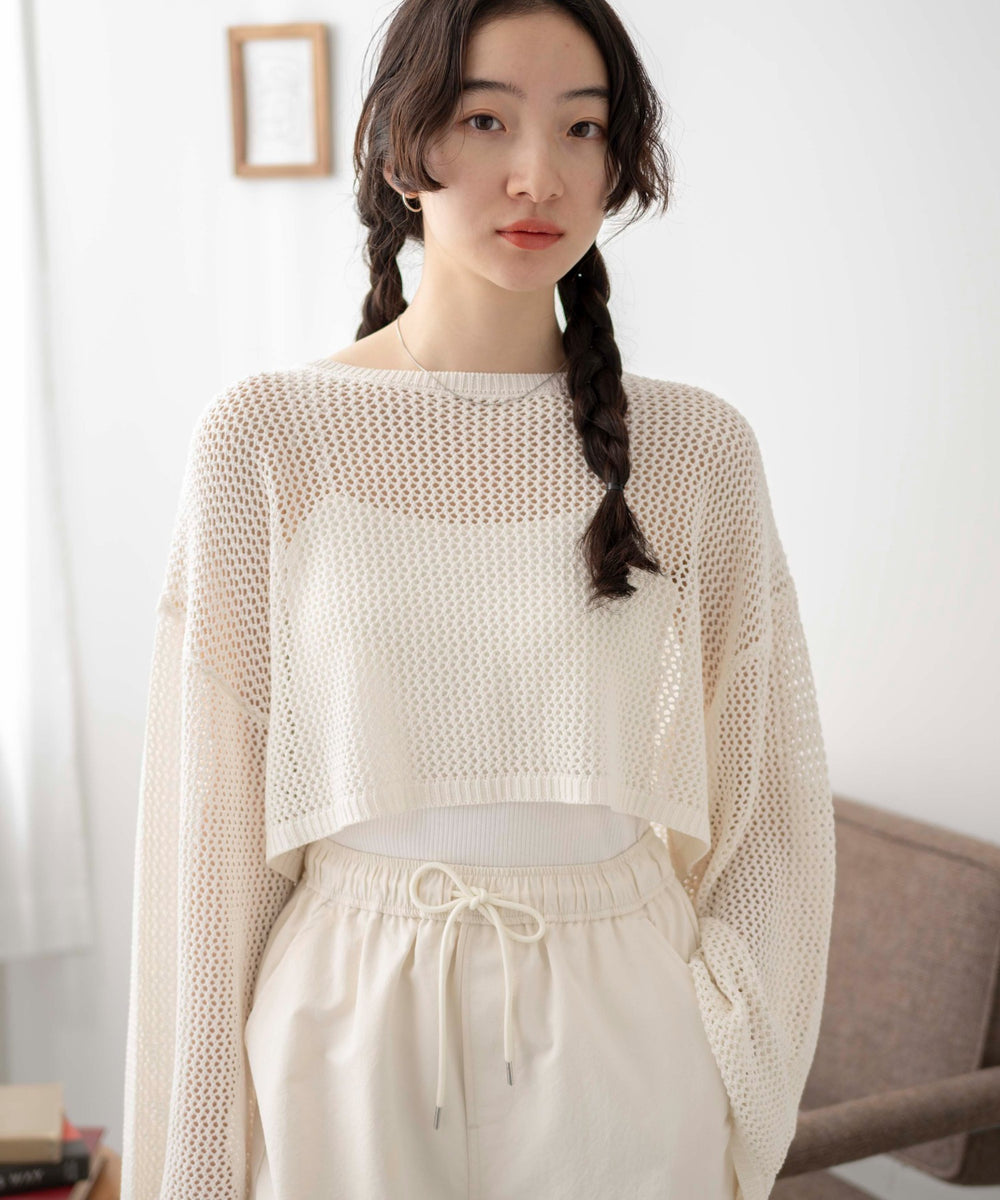 ホワイト　モデル:163cm F着用