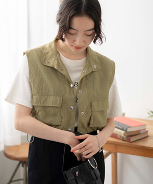 カーキ　モデル:163cm F着用