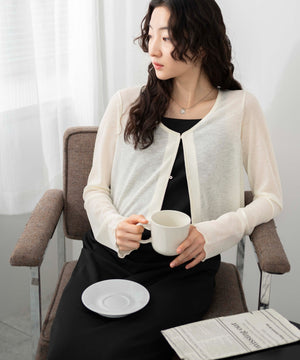 ホワイトアイボリー モデル：163cm F着用