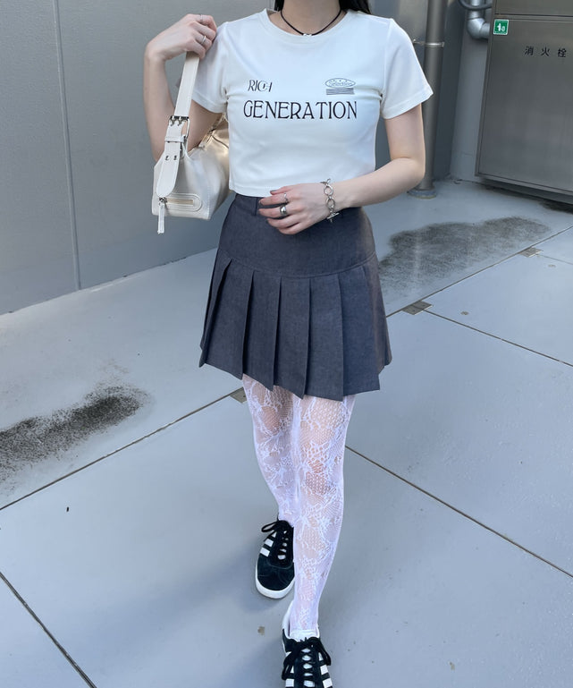 ホワイト 　モデル:155cm F着用