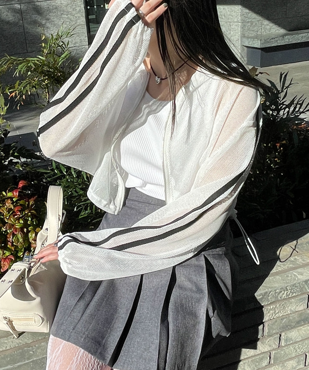 ホワイト 　モデル:155cm F着用