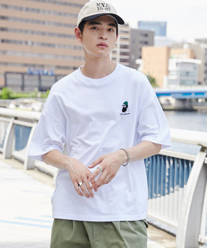 ホワイト モデル：180cm L着用