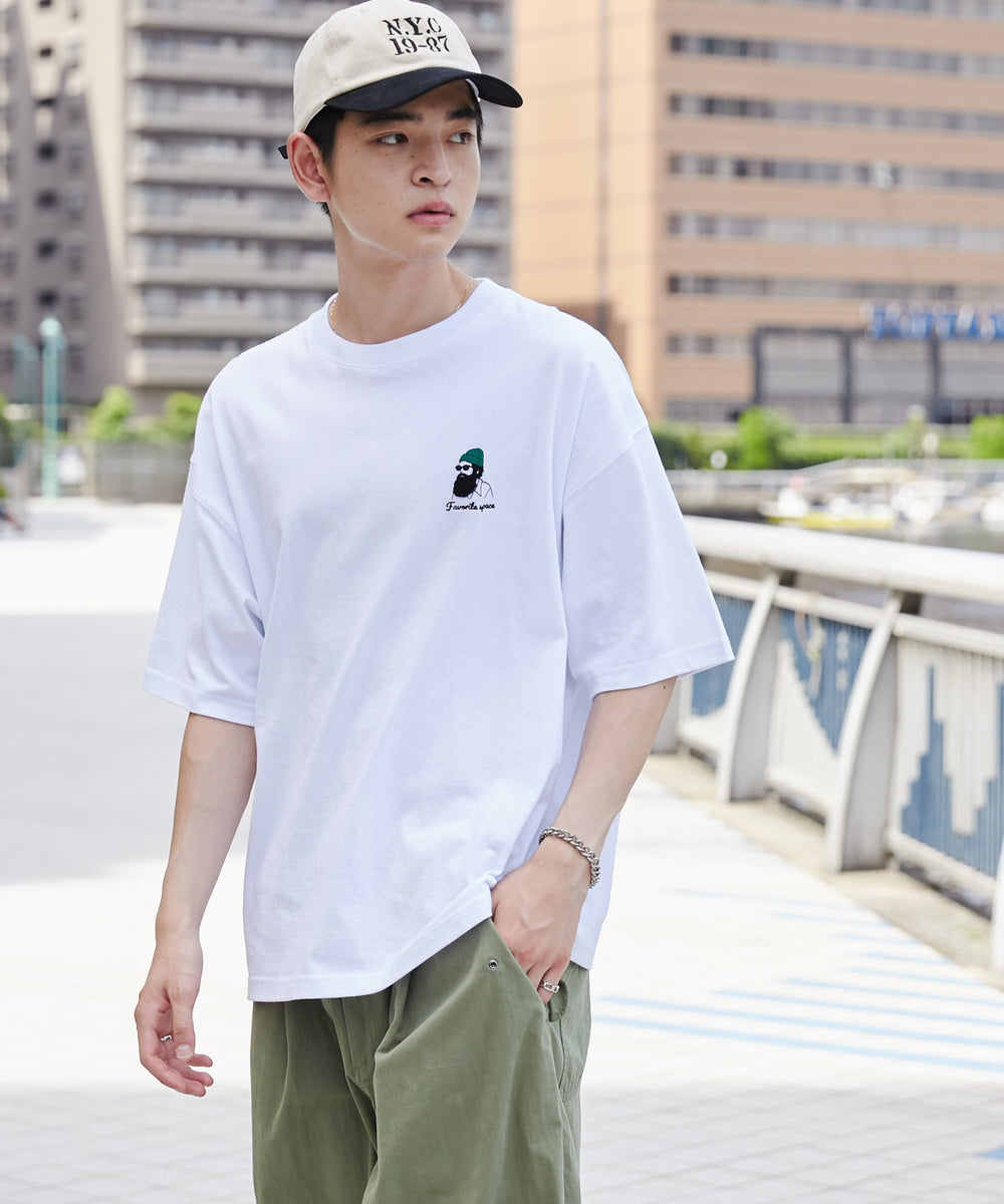 ホワイト モデル：180cm L着用