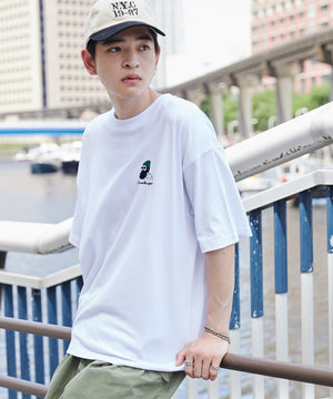 ホワイト モデル：180cm L着用