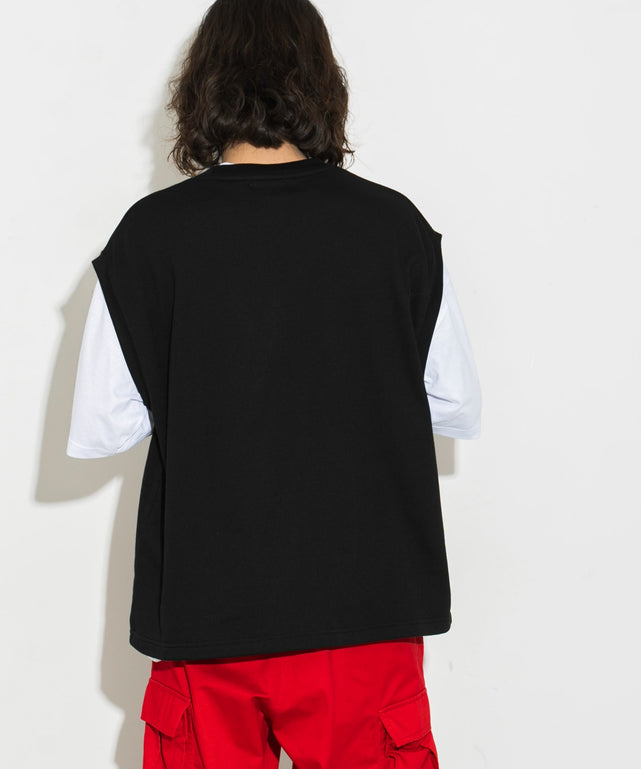 ブラック モデル：174㎝ L着用