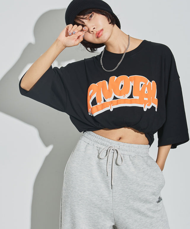 ブラックその他 モデル：160cm L着用