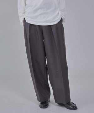 グレー モデル：178cm L着用