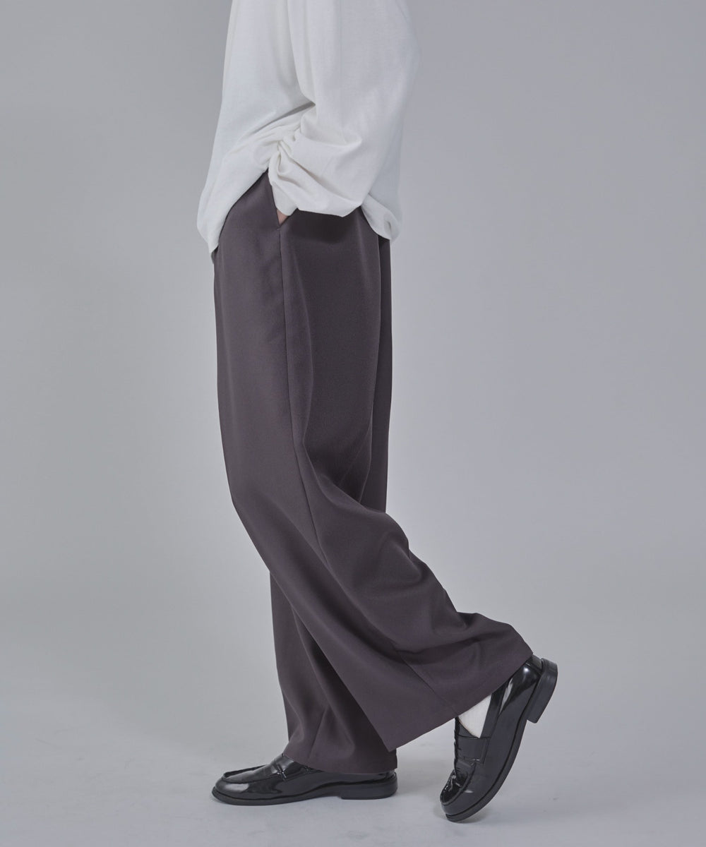 グレー モデル：178cm L着用