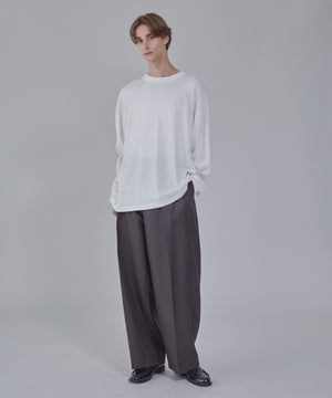 グレー モデル：178cm L着用