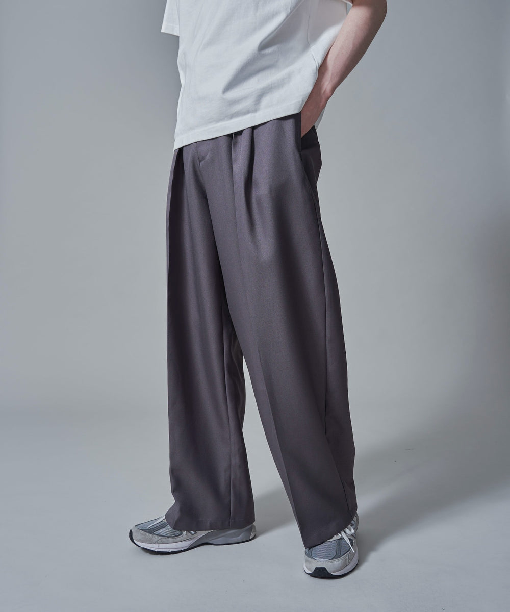 グレー　モデル：180㎝　L着用