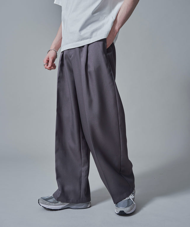 グレー　モデル：180㎝　L着用