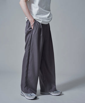 グレー　モデル：180㎝　L着用