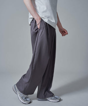 グレー　モデル：180㎝　L着用