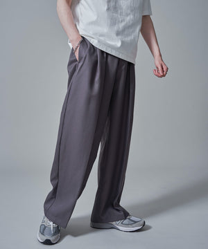 グレー　モデル：180㎝　L着用