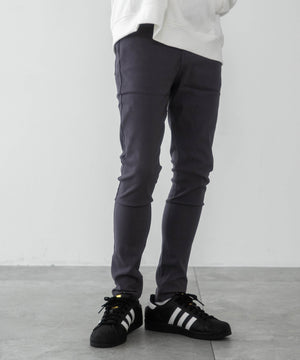 グレー モデル：175cm M着用