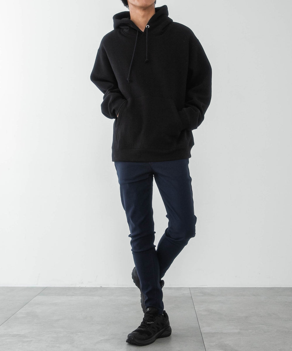 ネイビー モデル：175cm M着用