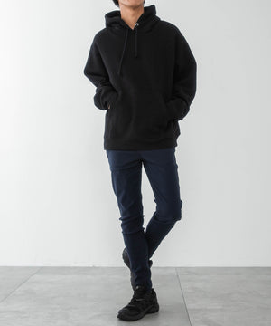 ネイビー モデル：175cm M着用