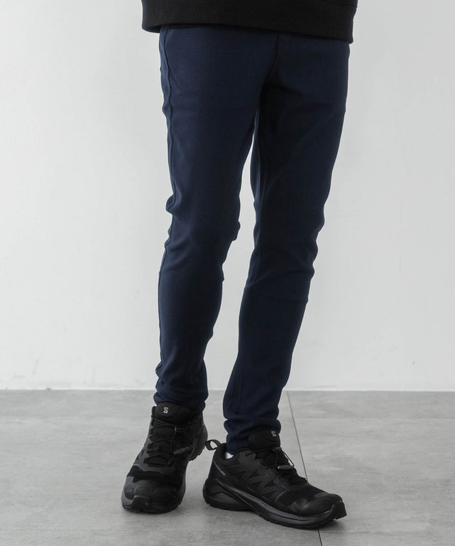 ネイビー モデル：175cm M着用