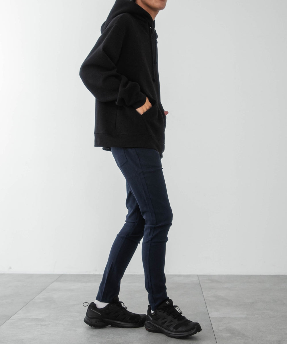 ネイビー モデル：175cm M着用