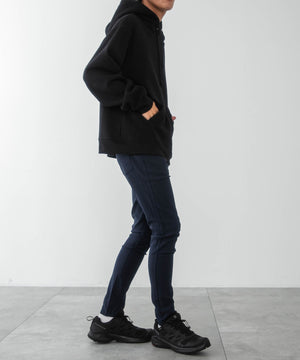 ネイビー モデル：175cm M着用