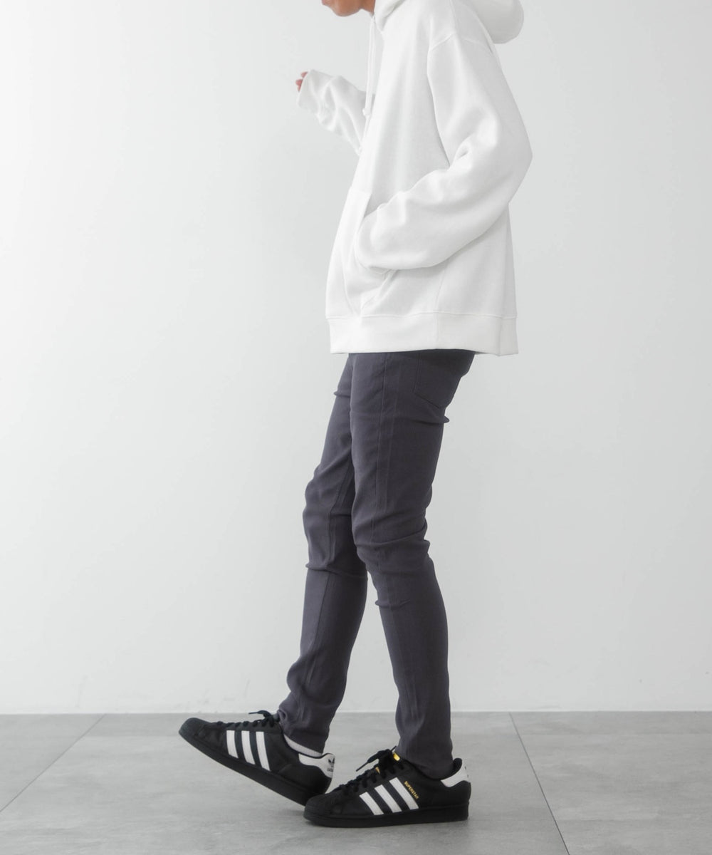 グレー モデル：175cm M着用