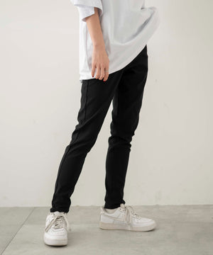 ブラック モデル：161cm S着用