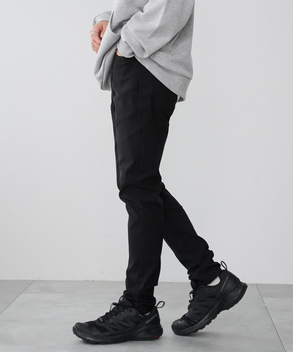 ブラック モデル：175cm L着用