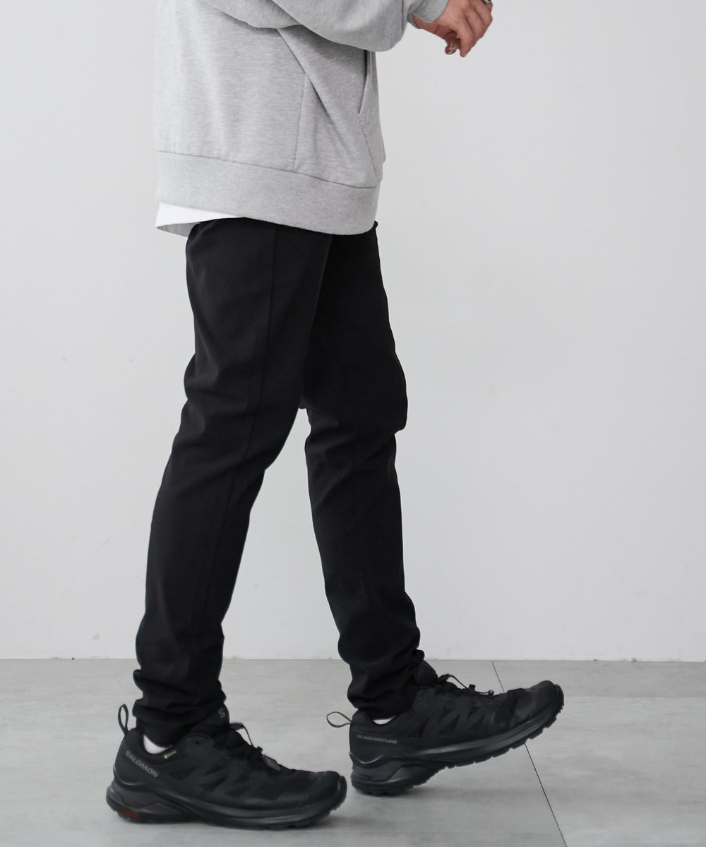 ブラック モデル：175cm L着用