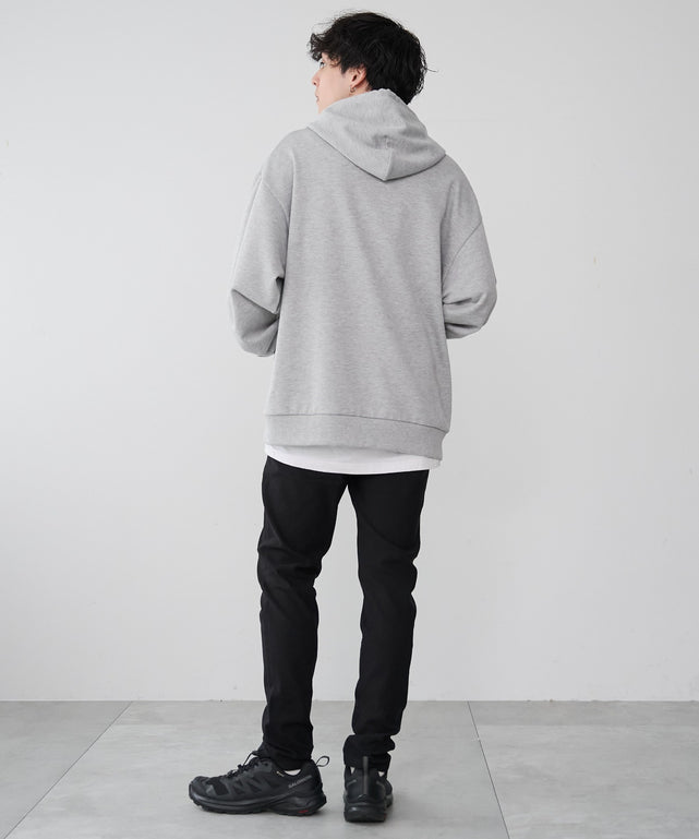 ブラック モデル：175cm L着用