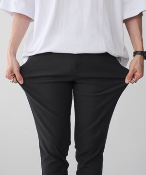 ブラック モデル：175cm L着用