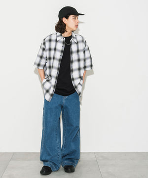 ホワイト系チェック モデル：174㎝ L着用