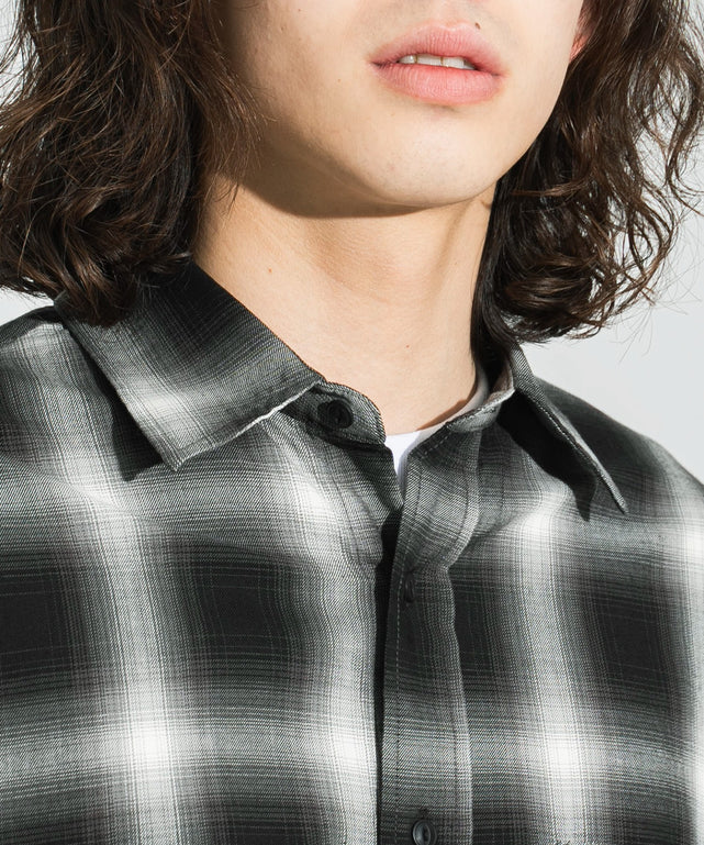 ブラック系チェック モデル：174㎝ L着用