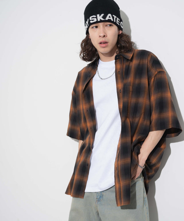 オレンジ系チェック モデル：174cm L着用