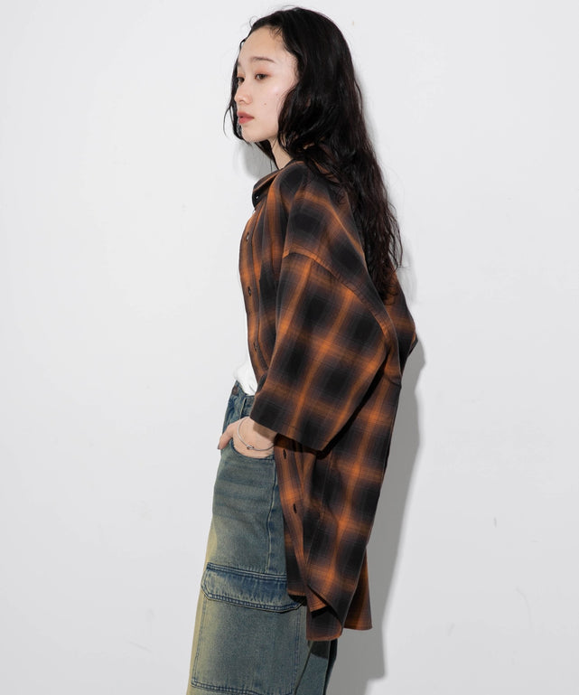 オレンジ系チェック モデル：161cm L着用