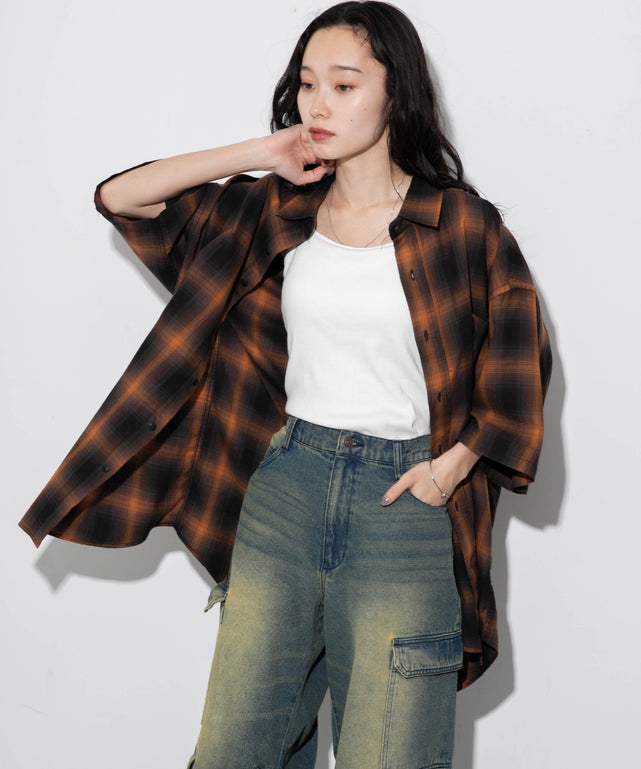 オレンジ系チェック モデル：161cm L着用