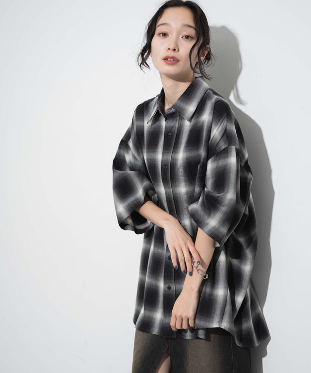 ブラック系チェック モデル：161㎝ L着用