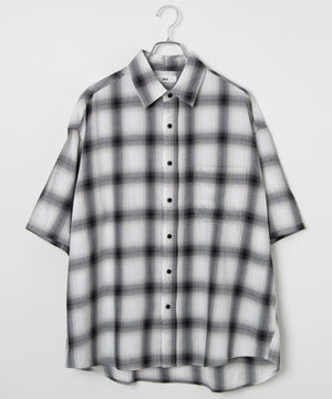 ホワイト系チェック