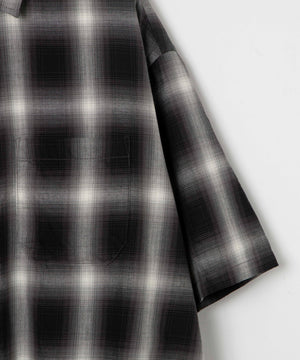ブラック系チェック モデル：174㎝ L着用