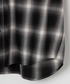 ホワイト系チェック モデル：174㎝ L着用