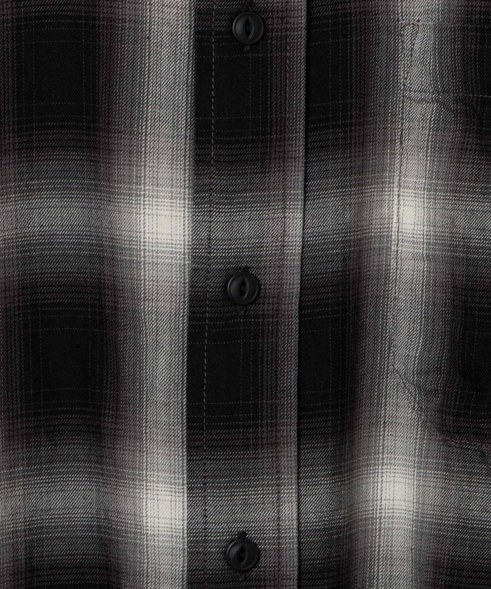 ホワイト系チェック モデル：174㎝ L着用