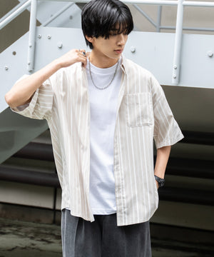 ベージュその他 モデル：180cm L着用