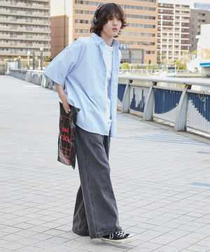 ブルー系ストライプ モデル：173cm L着用