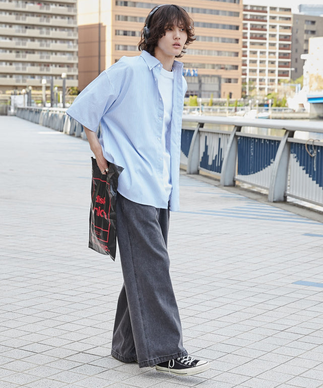 ブルー系ストライプ モデル：173cm L着用