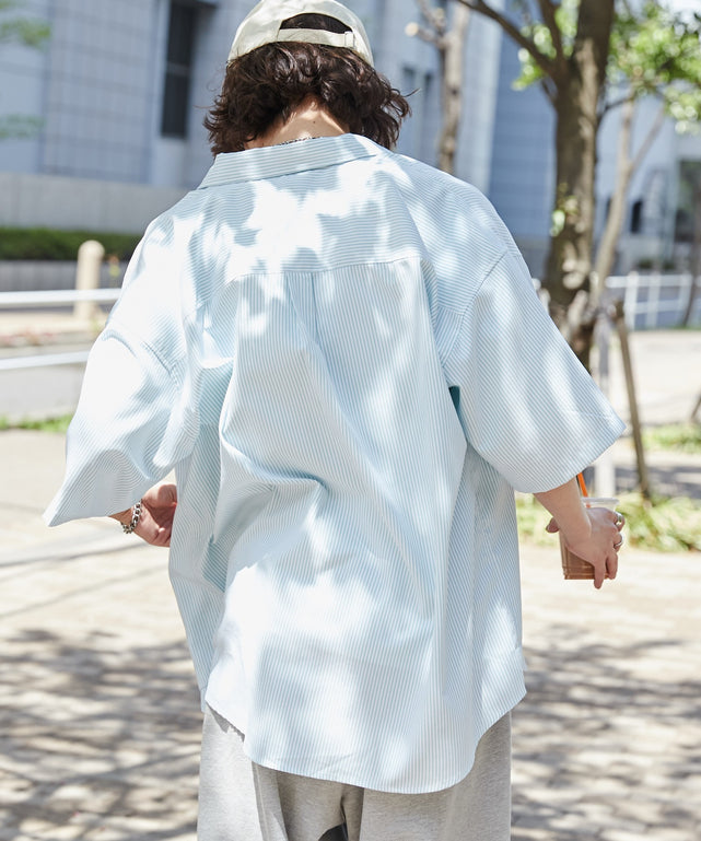 グリーン系ストライプ モデル：173cm L着用