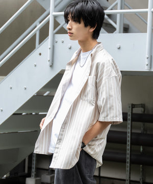 ベージュその他 モデル：180cm L着用