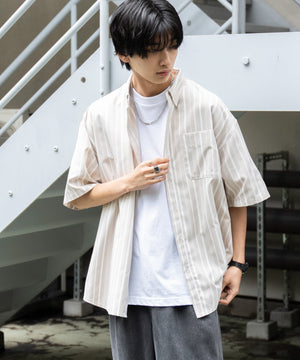 ベージュその他 モデル：180cm L着用