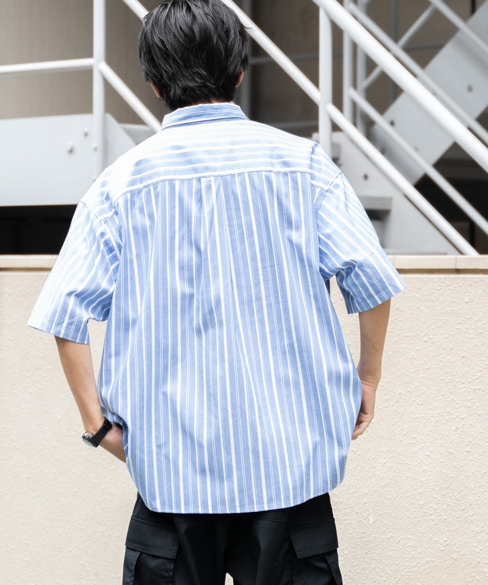 ブルーその他 モデル：180cm L着用