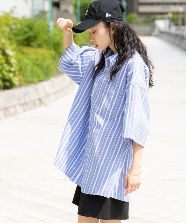 ブルーその他 モデル：161cm L着用