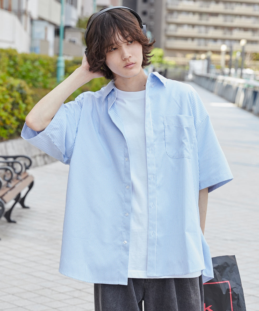 ブルー系ストライプ モデル：173cm L着用