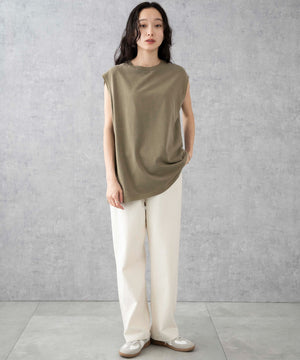 カーキ モデル：161cm S着用